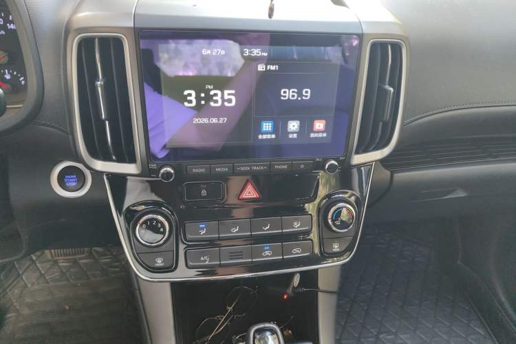 Used Hyundai ix35 2019 2.0L Automatic 2WD Zhiyong·Changxiang Edition China V Standard Audio And AC Panel