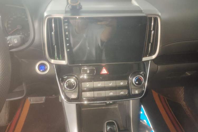 Used Hyundai ix35 2019 2.0L Automatic 2WD Zhiyong·Changxiang Edition China V Standard Audio And AC Panel