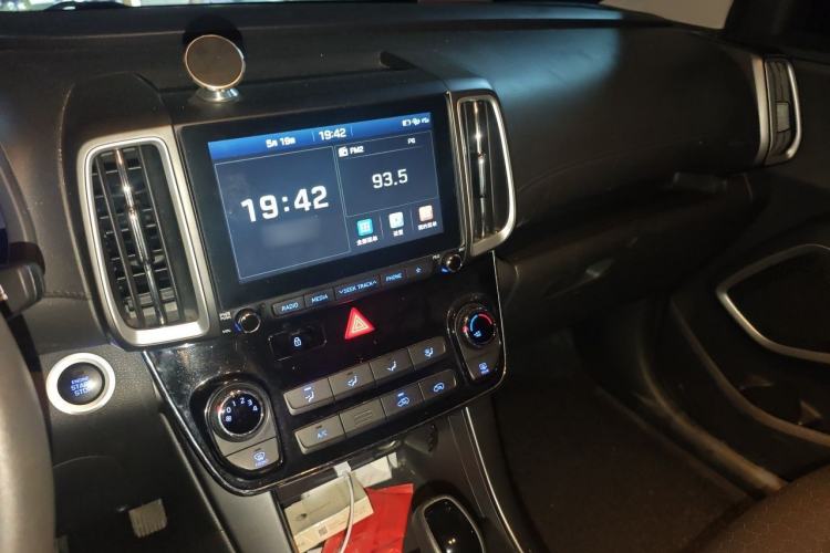 Used Hyundai ix35 2019 2.0L Automatic 2WD Zhiyong·Changxiang Edition China V Standard Audio And AC Panel
