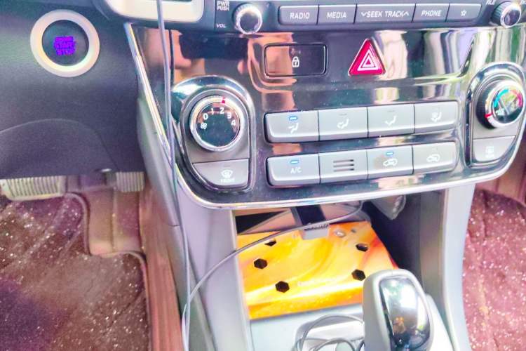 Used Hyundai ix35 2019 2.0L Automatic 2WD Zhiyong·Changxiang Edition China V Standard Audio And AC Panel