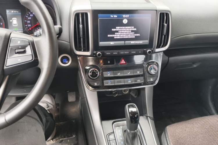 Used Hyundai ix35 2019 2.0L Automatic 2WD Zhiyong·Changxiang Edition China V Standard Audio And AC Panel