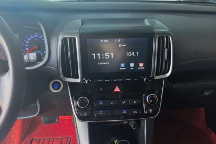 Used Hyundai ix35 2019 2.0L Automatic 2WD Zhiyong·Changxiang Edition China V Standard Audio And AC Panel