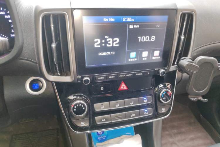 Used Hyundai ix35 2019 2.0L Automatic 2WD Zhiyong·Changxiang Edition China V Standard Audio And AC Panel
