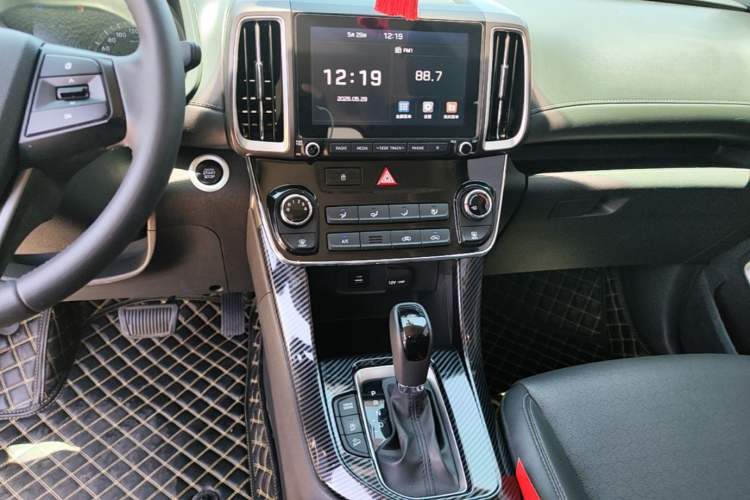 Used Hyundai ix35 2019 2.0L Automatic 2WD Zhiyong·Changxiang Edition China VI Standard Audio And AC Panel