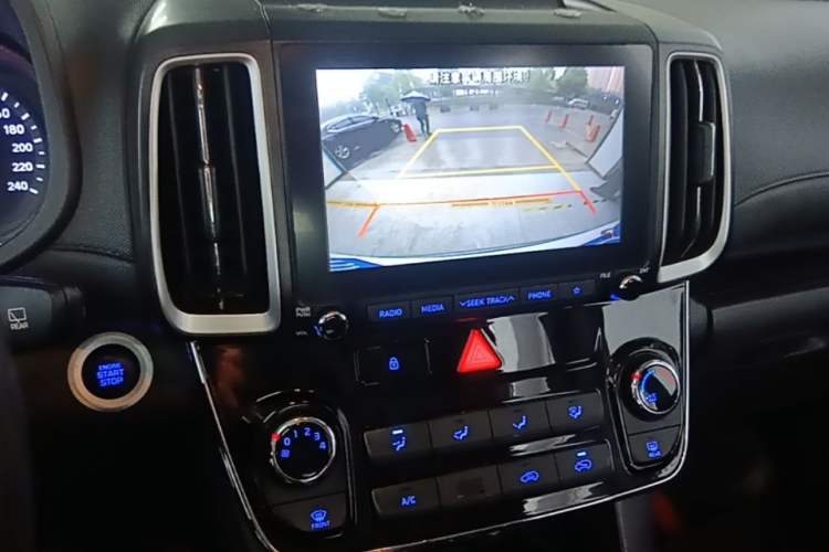 Used Hyundai ix35 2019 2.0L Automatic 2WD Zhiyong·Changxiang Edition China VI Standard Audio And AC Panel