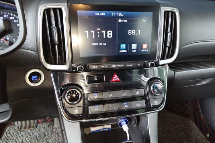 Used Hyundai ix35 2019 2.0L Automatic 2WD Zhiyong·Changxiang Edition China VI Standard Audio And AC Panel