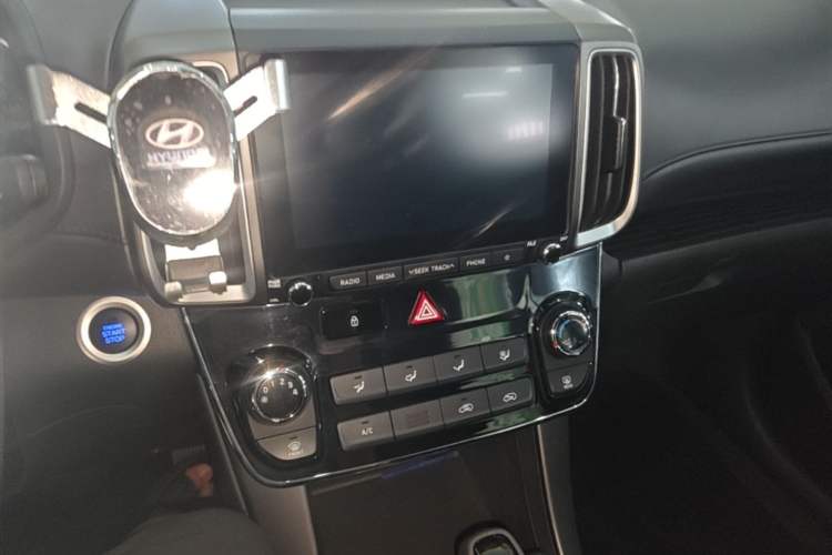 Used Hyundai ix35 2019 2.0L Automatic 2WD Zhiyong·Changxiang Edition China VI Standard Audio And AC Panel