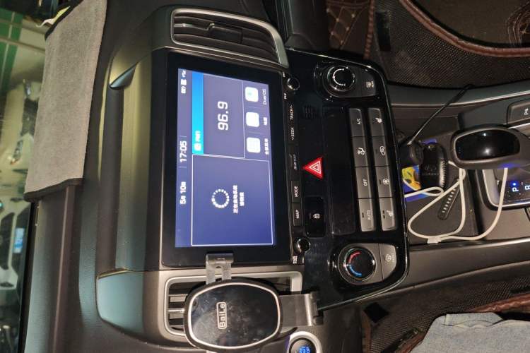Used Hyundai ix35 2019 2.0L Automatic 2WD Zhiyong·Changlian Edition China V Standard Audio And AC Panel