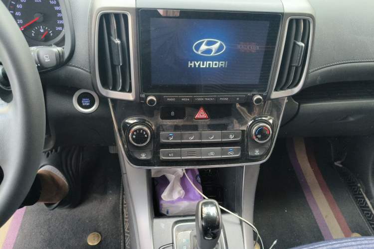 Used Hyundai ix35 2019 2.0L Automatic 2WD Zhiyong·Changxiang Edition China V Standard Audio And AC Panel