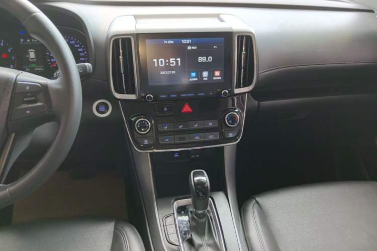 Used Hyundai ix35 2019 2.0L Automatic 2WD Zhiyong·Changxiang Edition China V Standard Audio And AC Panel