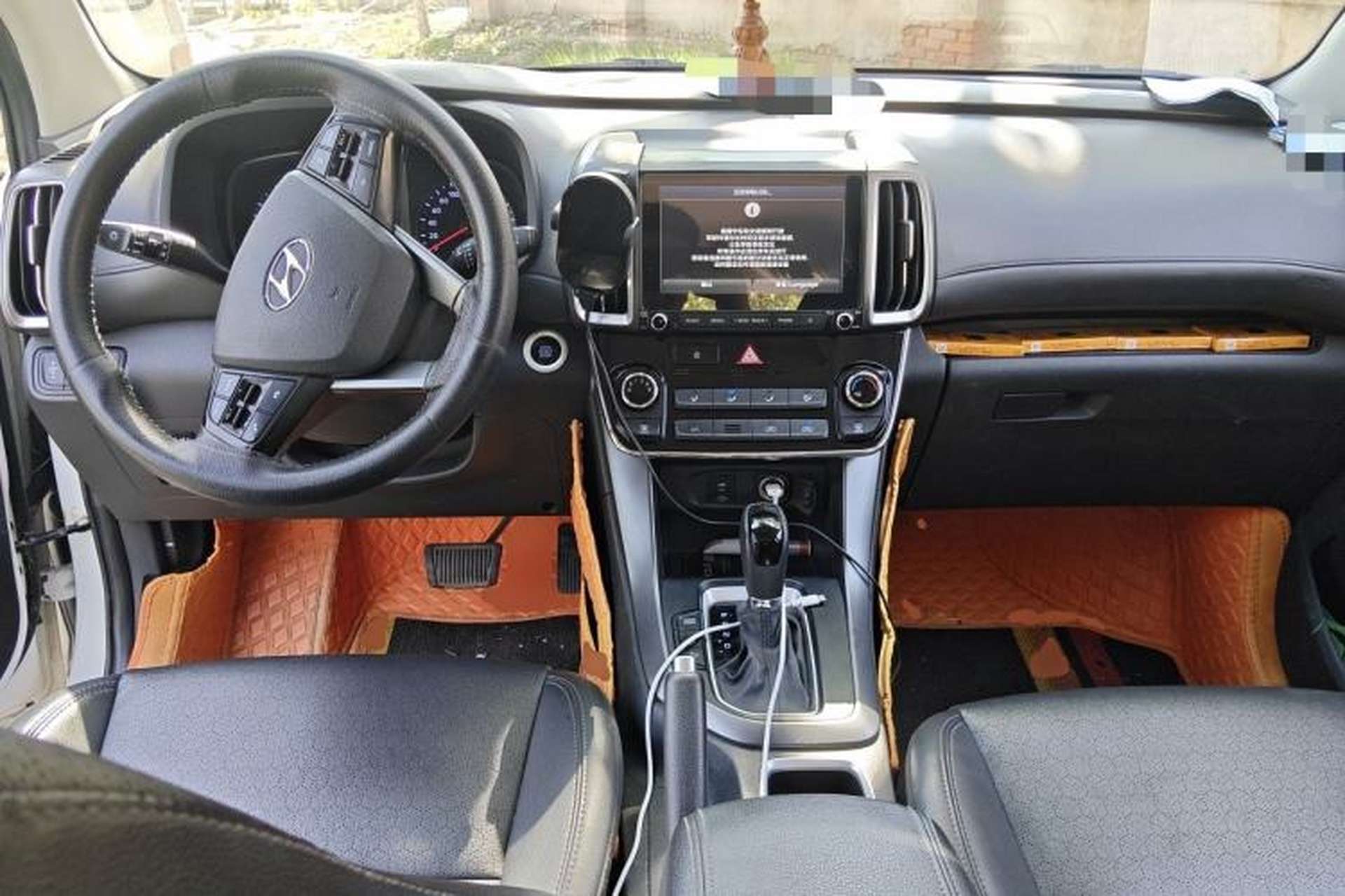 Used Hyundai ix35 2019 2.0L Automatic 2WD Zhiyong·Changxiang Edition China V Standard Center Console