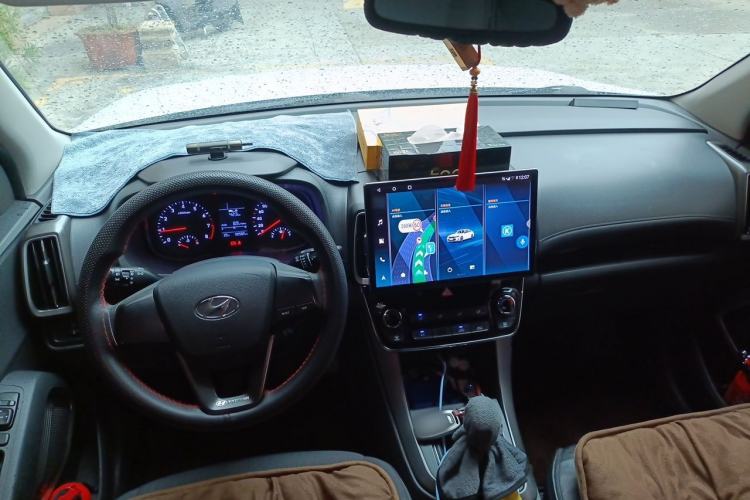 Used Hyundai ix35 2019 2.0L Manual 2WD Zhiyong·Changzhi Edition China V Standard Center Console