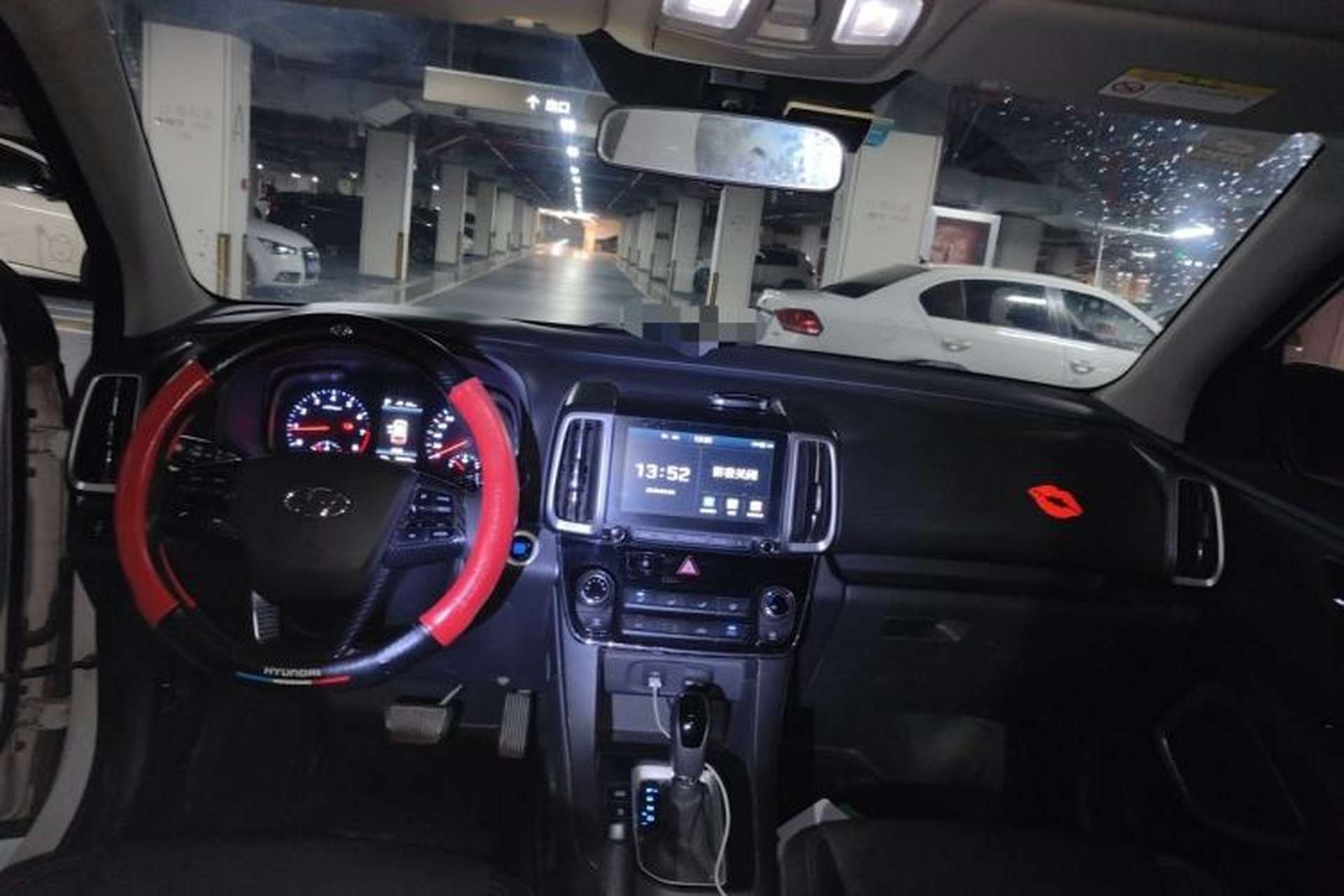 Used Hyundai ix35 2019 2.0L Automatic 2WD Zhiyong·Changxiang Edition China V Standard Center Console