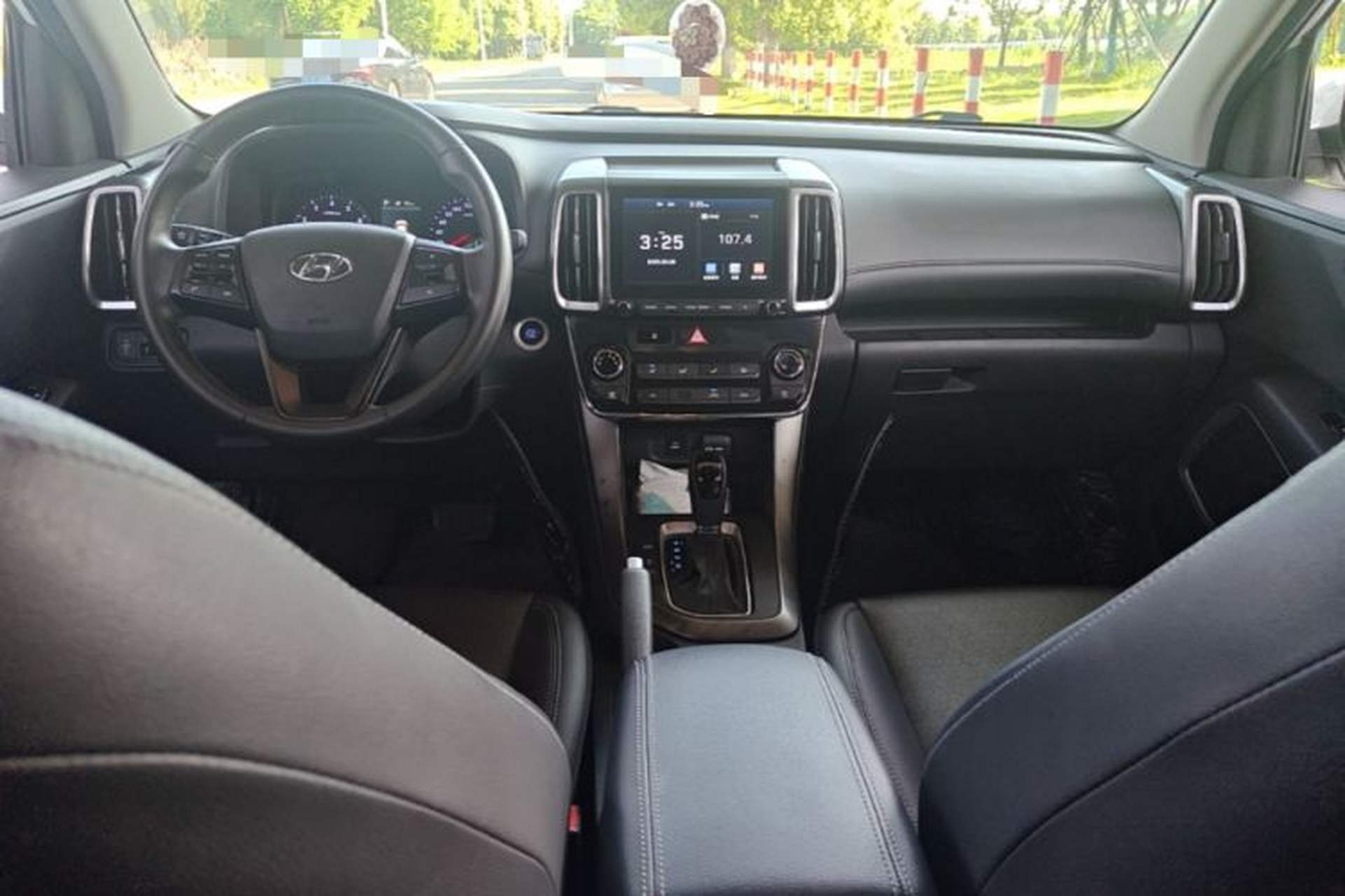 Used Hyundai ix35 2019 2.0L Automatic 2WD Zhiyong·Changxiang Edition China VI Standard Center Console