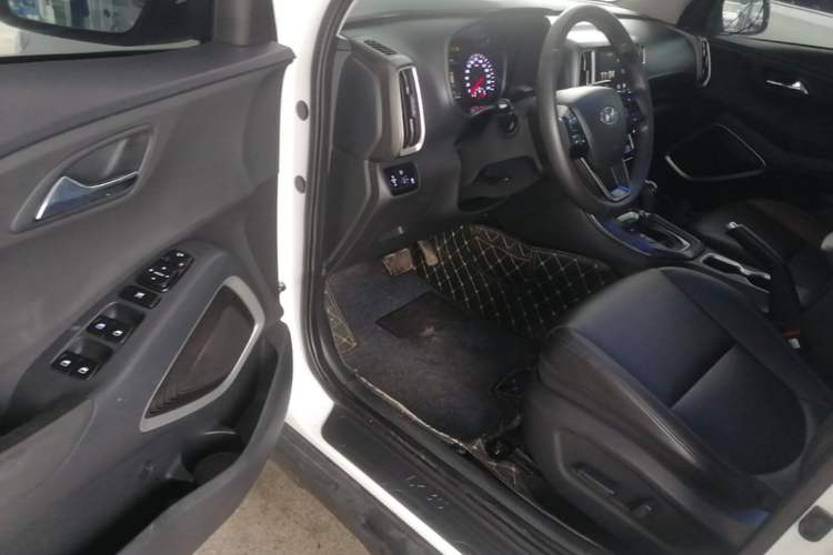 Used Hyundai ix35 2019 2.0L Automatic 2WD Zhiyong·Changxiang Edition China VI Standard Driver Seat