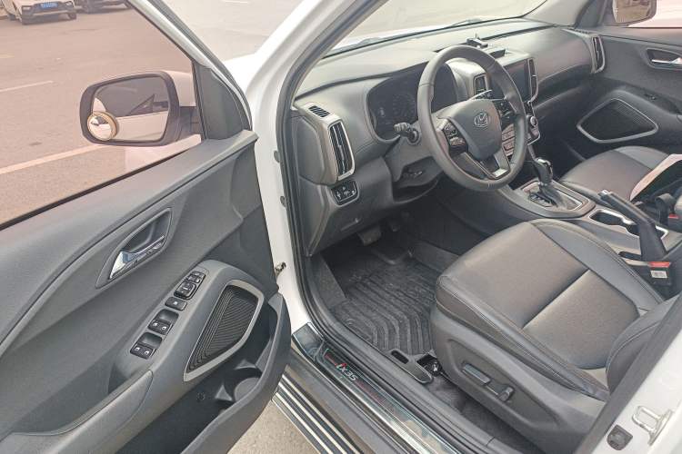 Used Hyundai ix35 2019 2.0L Automatic 2WD Zhiyong·Changxiang Edition China VI Standard Driver Seat