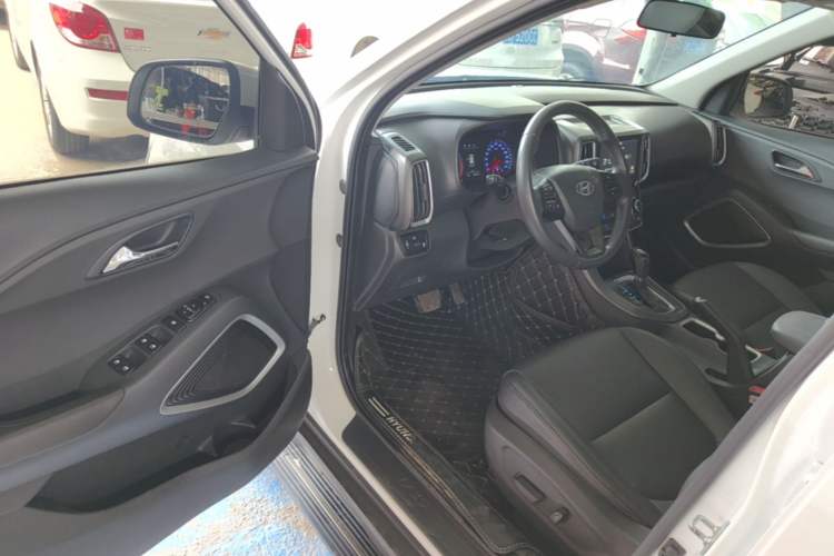 Used Hyundai ix35 2019 2.0L Automatic 2WD Zhiyong·Changxiang Edition China V Standard Driver Seat