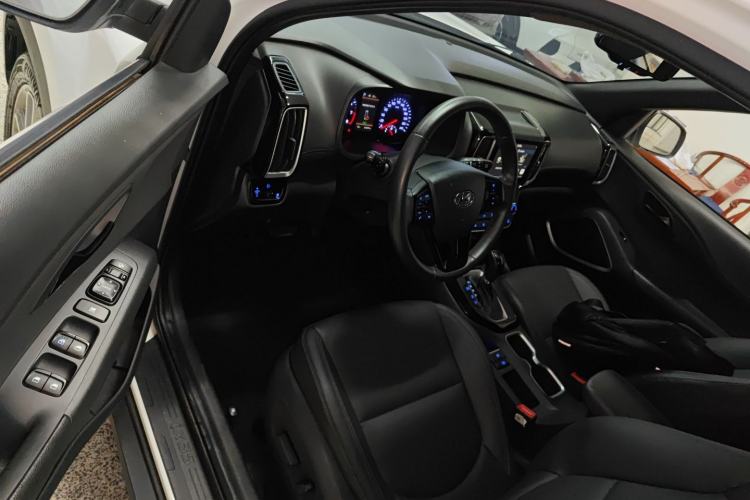 Used Hyundai ix35 2019 1.4T DCT Two-Wheel Drive Smart & Enjoyment Version China V Standard Driver Seat