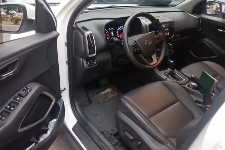 Used Hyundai ix35 2019 2.0L Automatic 2WD Zhiyong·Changxiang Edition China V Standard Driver Seat