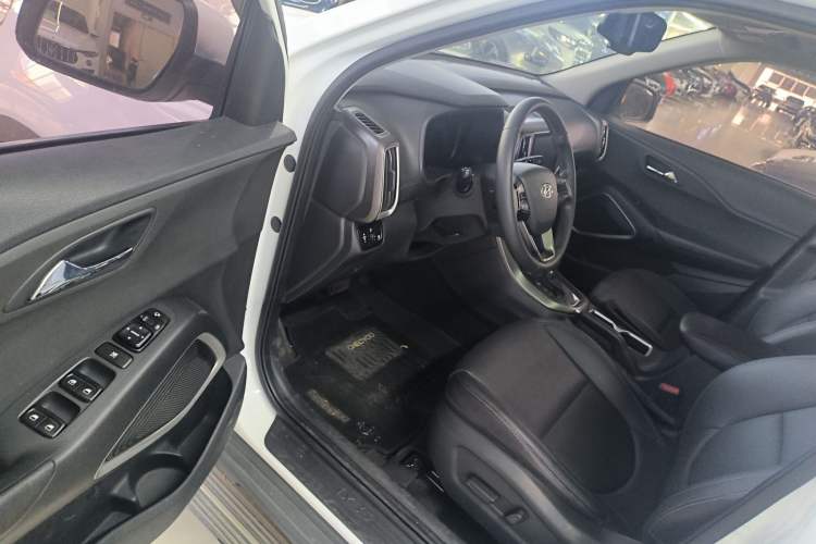 Used Hyundai ix35 2019 2.0L Automatic 2WD Zhiyong·Changxiang Edition China V Standard Driver Seat