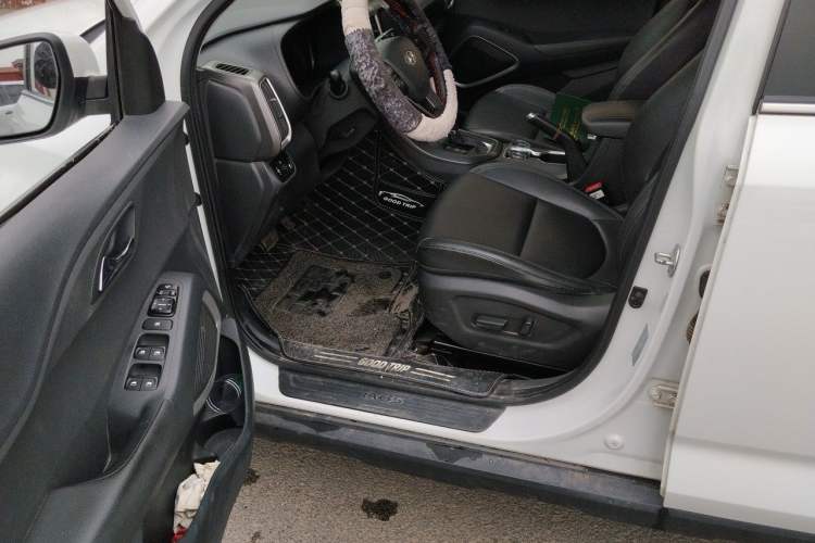 Used Hyundai ix35 2019 2.0L Automatic 2WD Zhiyong·Changxiang Edition China V Standard Driver Seat