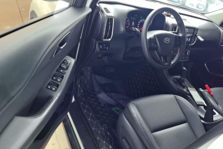 Used Hyundai ix35 2019 2.0L Automatic 2WD Zhiyong·Changxiang Edition China V Standard Driver Seat