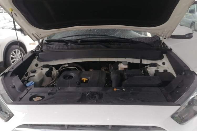Used Hyundai ix35 2019 2.0L Automatic 2WD Zhiyong·Changxiang Edition China VI Standard Engine Bay