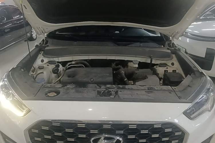 Used Hyundai ix35 2019 1.4T DCT Two-Wheel Drive Smart & Enjoyment Version China V Standard Engine Bay