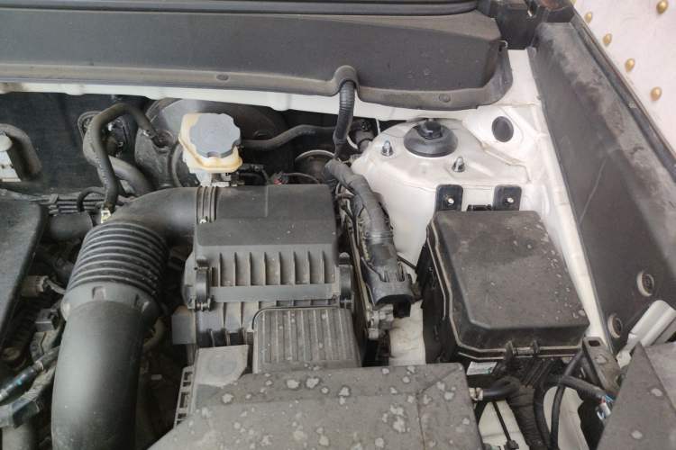 Used Hyundai ix35 2019 2.0L Manual 2WD Zhiyong·Changzhi Edition China VI Standard Engine Bay Left