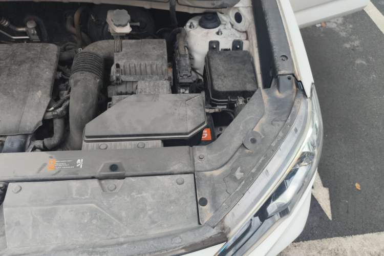 Used Hyundai ix35 2019 2.0L Automatic 2WD Zhiyong·Changxiang Edition China V Standard Engine Bay Left