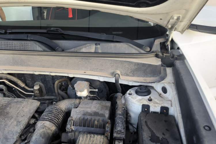 Used Hyundai ix35 2019 2.0L Automatic 2WD Zhiyong·Changxiang Edition China VI Standard Engine Bay Left
