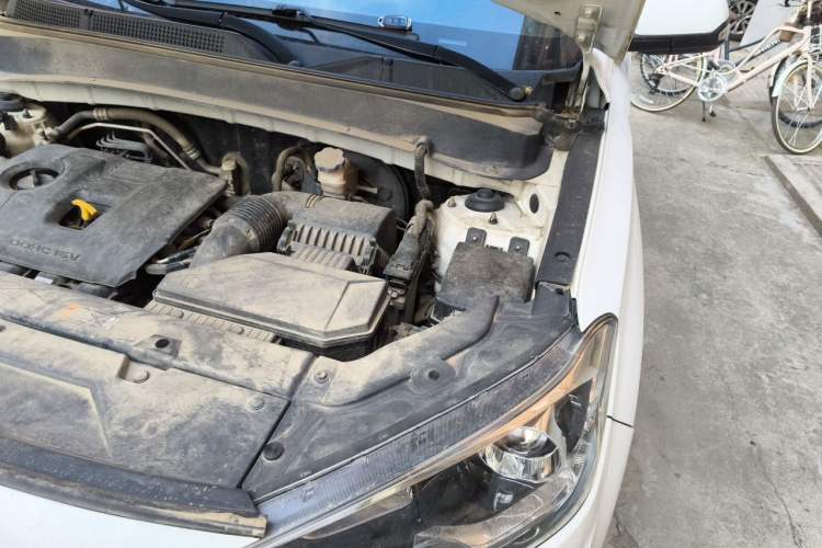 Used Hyundai ix35 2019 2.0L Automatic 2WD Zhiyong·Changzhi Edition China V Standard Engine Bay Left