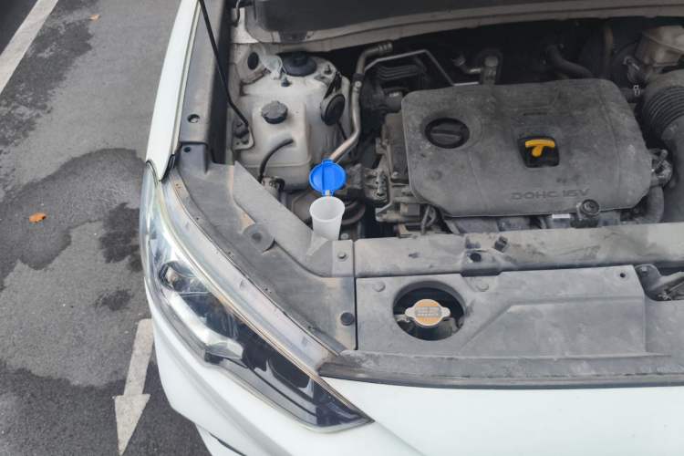 Used Hyundai ix35 2019 2.0L Automatic 2WD Zhiyong·Changxiang Edition China V Standard Engine Bay Right