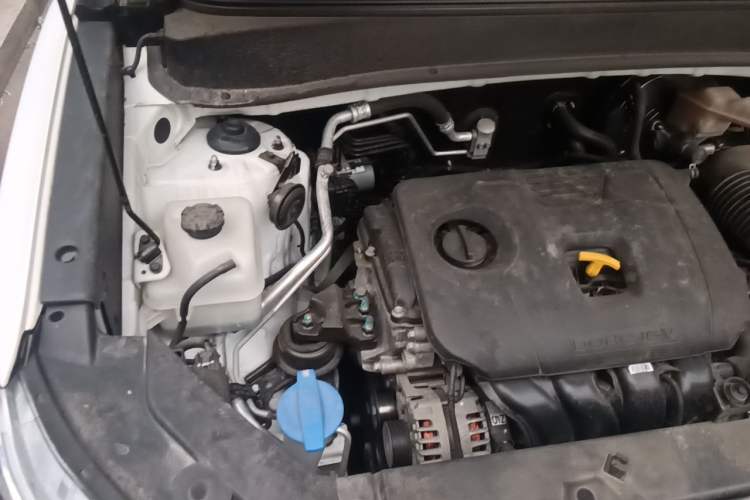 Used Hyundai ix35 2019 2.0L Automatic 2WD Zhiyong·Changxiang Edition China V Standard Engine Bay Right
