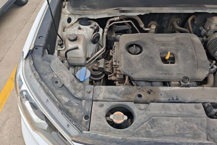 Used Hyundai ix35 2019 2.0L Automatic 2WD Zhiyong·Changxiang Edition China V Standard Engine Bay Right