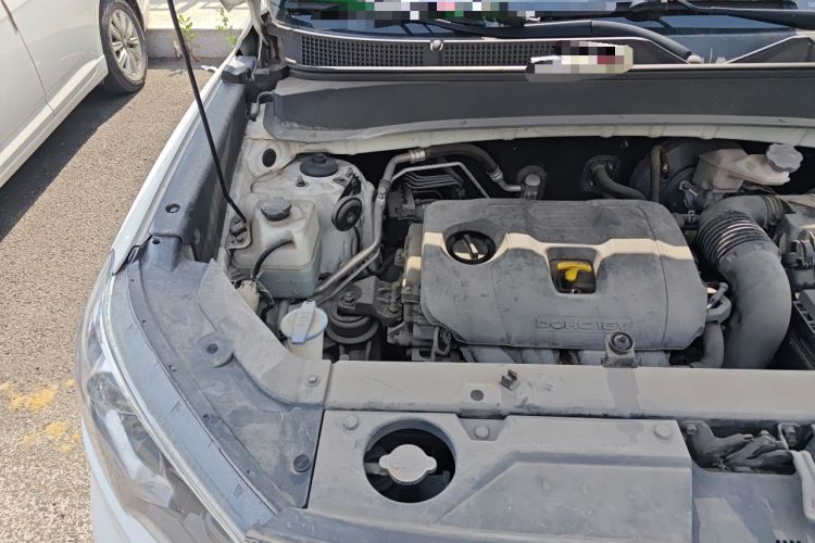 Used Hyundai ix35 2019 2.0L Automatic 2WD Zhiyong·Changxiang Edition China V Standard Engine Bay Right