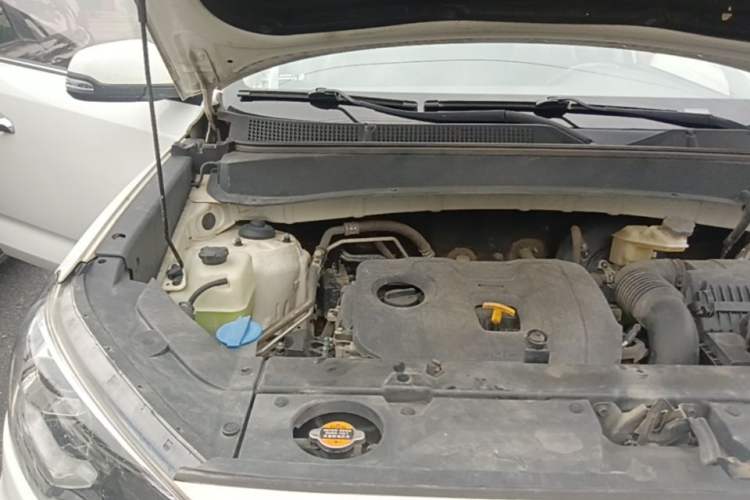 Used Hyundai ix35 2019 2.0L Automatic 2WD Zhiyong·Changxiang Edition China VI Standard Engine Bay Right