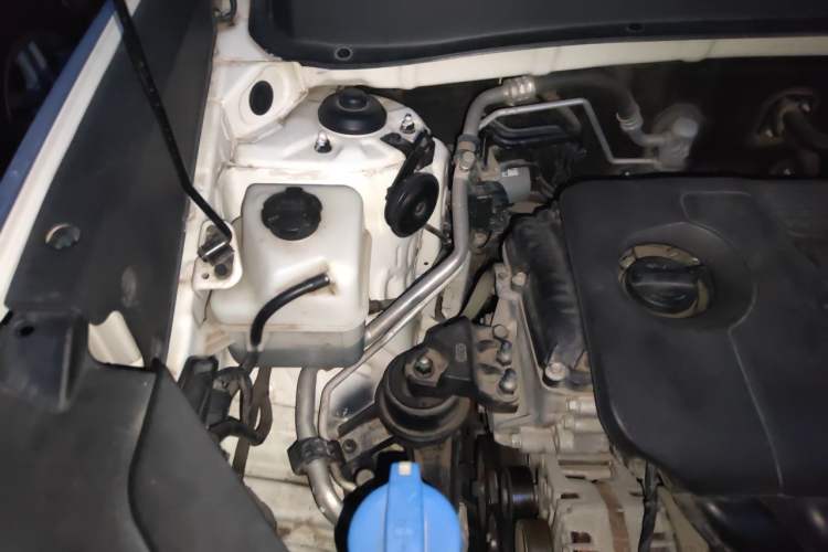 Used Hyundai ix35 2019 2.0L Manual 2WD Zhiyong·Changzhi Edition China V Standard Engine Bay Right