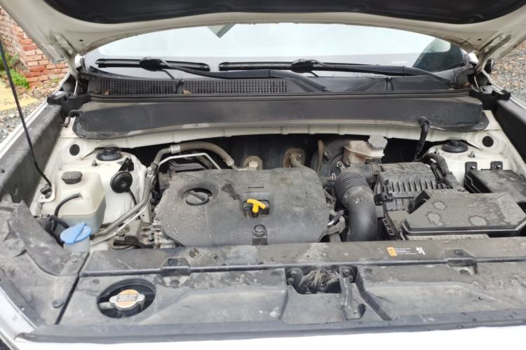 Used Hyundai ix35 2019 2.0L Automatic 2WD Zhiyong·Changxiang Edition China VI Standard Engine Bay