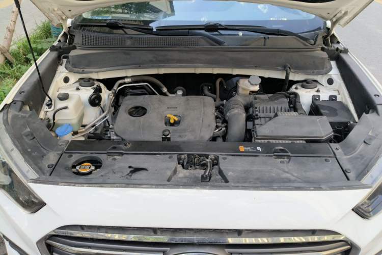Used Hyundai ix35 2019 2.0L Automatic 2WD Zhiyong·Changxiang Edition China V Standard Engine Bay