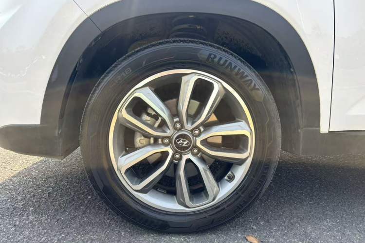 Used Hyundai ix35 2019 1.4T DCT Two-Wheel Drive Smart & Enjoyment Version China V Standard Exterior 11
