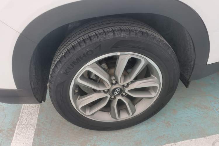 Used Hyundai ix35 2019 2.0L Automatic 2WD Zhiyong·Changxiang Edition China V Standard Exterior 5