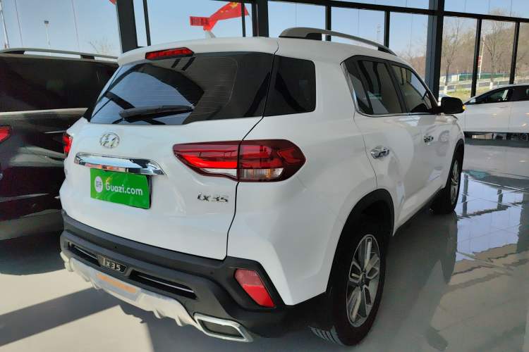 Used Hyundai ix35 2019 2.0L Automatic 2WD Zhiyong·Changxiang Edition China VI Standard Exterior 5