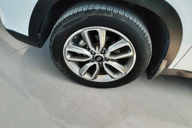 Used Hyundai ix35 2019 2.0L Automatic 2WD Zhiyong·Changxiang Edition China VI Standard Exterior 7