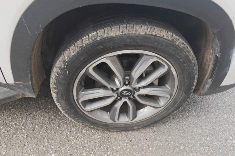 Used Hyundai ix35 2019 1.4T DCT Two-Wheel Drive Smart & Enjoyment Version China V Standard Exterior 7