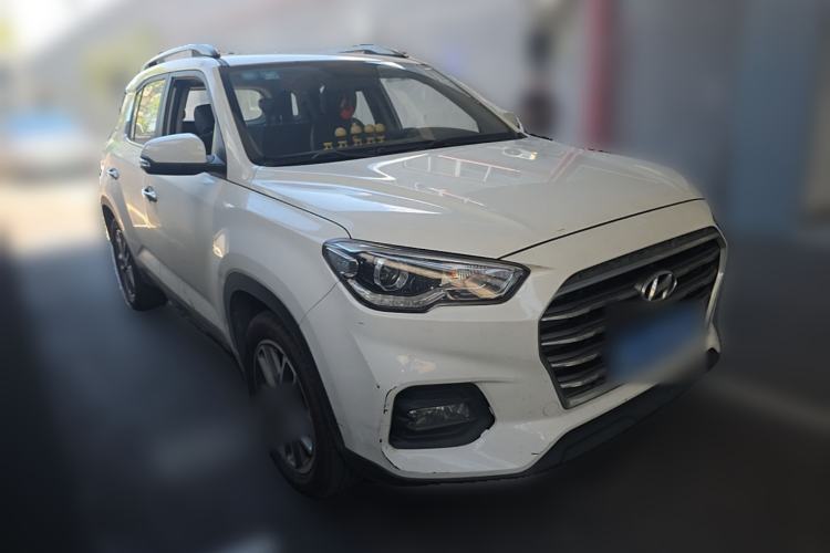 Used Hyundai ix35 2019 2.0L Automatic 2WD Zhiyong·Changxiang Edition China VI Standard Front Right 45 Deg