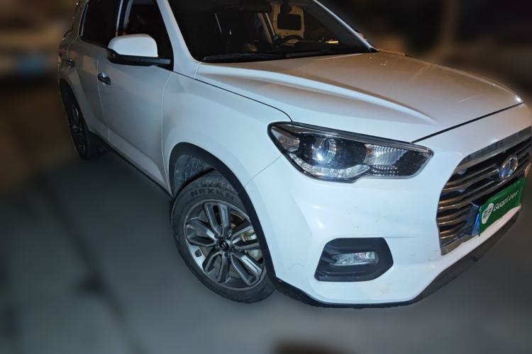 Used Hyundai ix35 2019 2.0L Automatic 2WD Zhiyong·Changxiang Edition China VI Standard Front Right 45 Deg