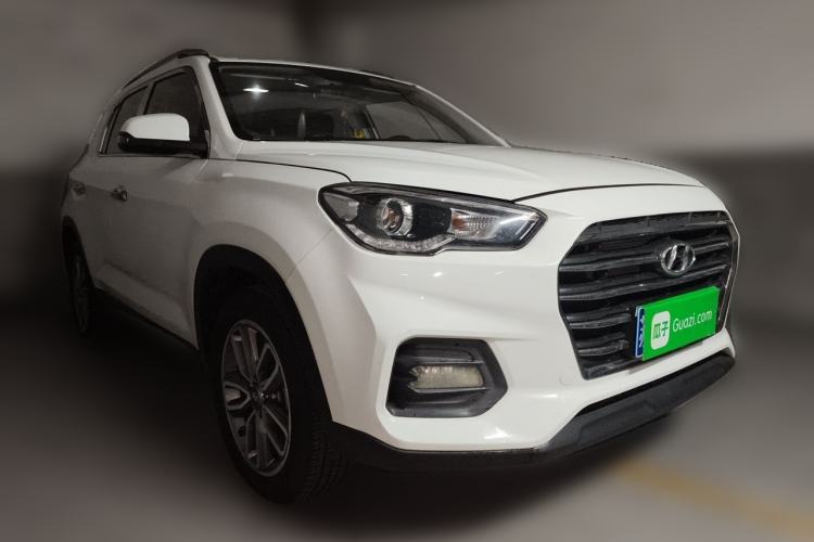 Used Hyundai ix35 2019 2.0L Automatic 2WD Zhiyong·Changxiang Edition China V Standard Front Right 45 Deg