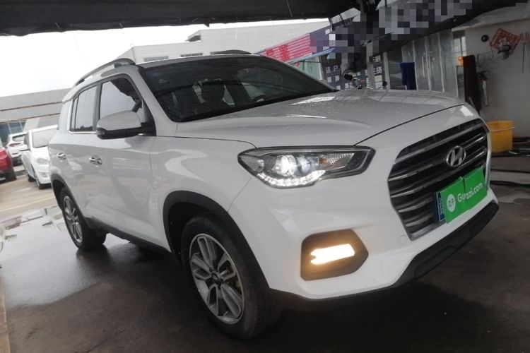 Used Hyundai ix35 2019 2.0L Automatic 2WD Zhiyong·Changxiang Edition China VI Standard Front Right 45 Deg