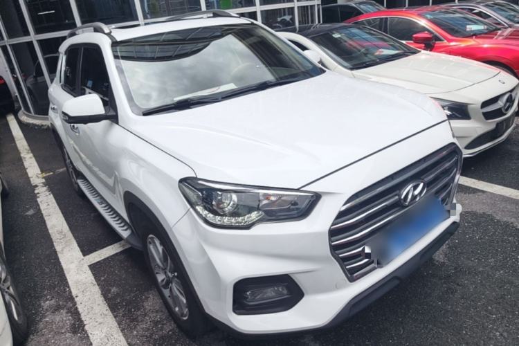 Used Hyundai ix35 2019 2.0L Automatic 2WD Zhiyong·Changxiang Edition China VI Standard Front Right 45 Deg